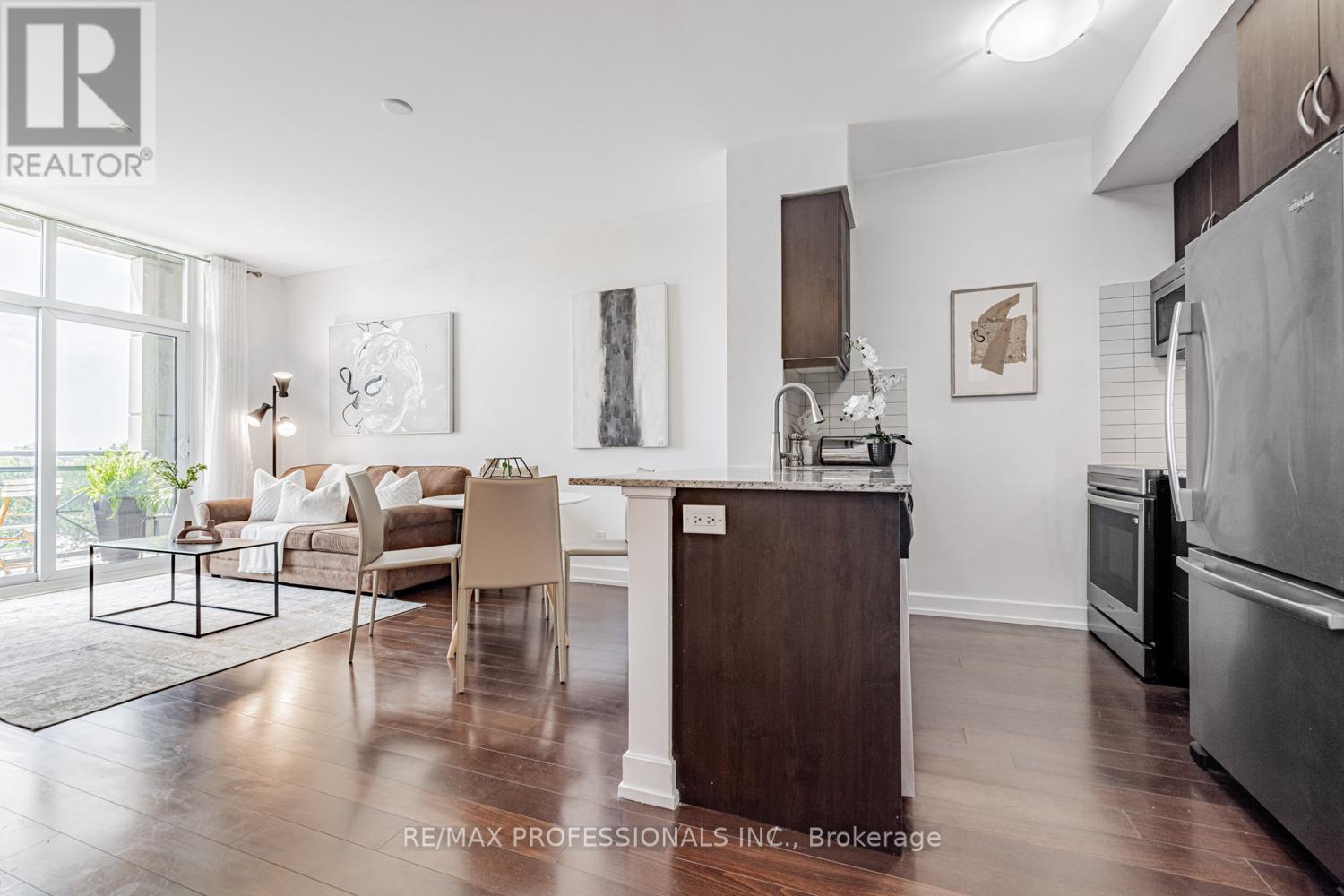 205 - 6 Eva Road, Toronto, Ontario  M9C 0B1 - Photo 8 - W12161264