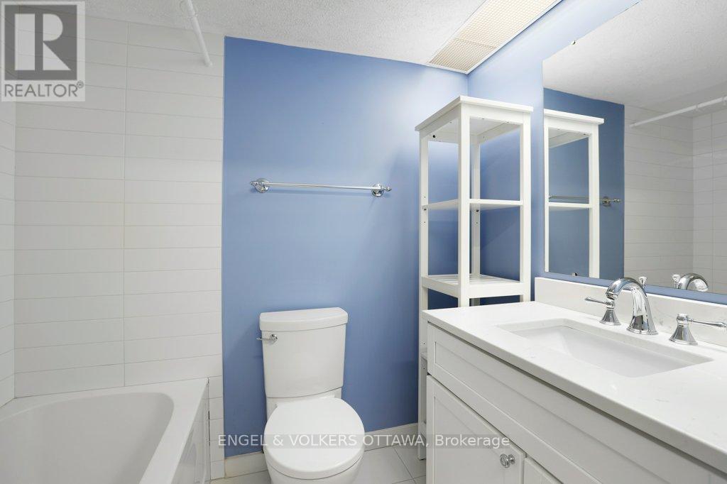 35 - 35 Belvedere Crescent, Ottawa, Ontario  K1M 0E5 - Photo 28 - X12150759