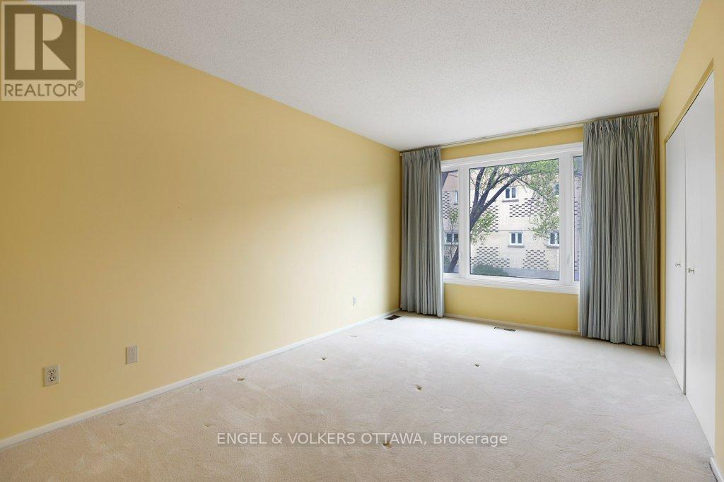 35 - 35 Belvedere Crescent, Ottawa, Ontario  K1M 0E5 - Photo 31 - X12150759