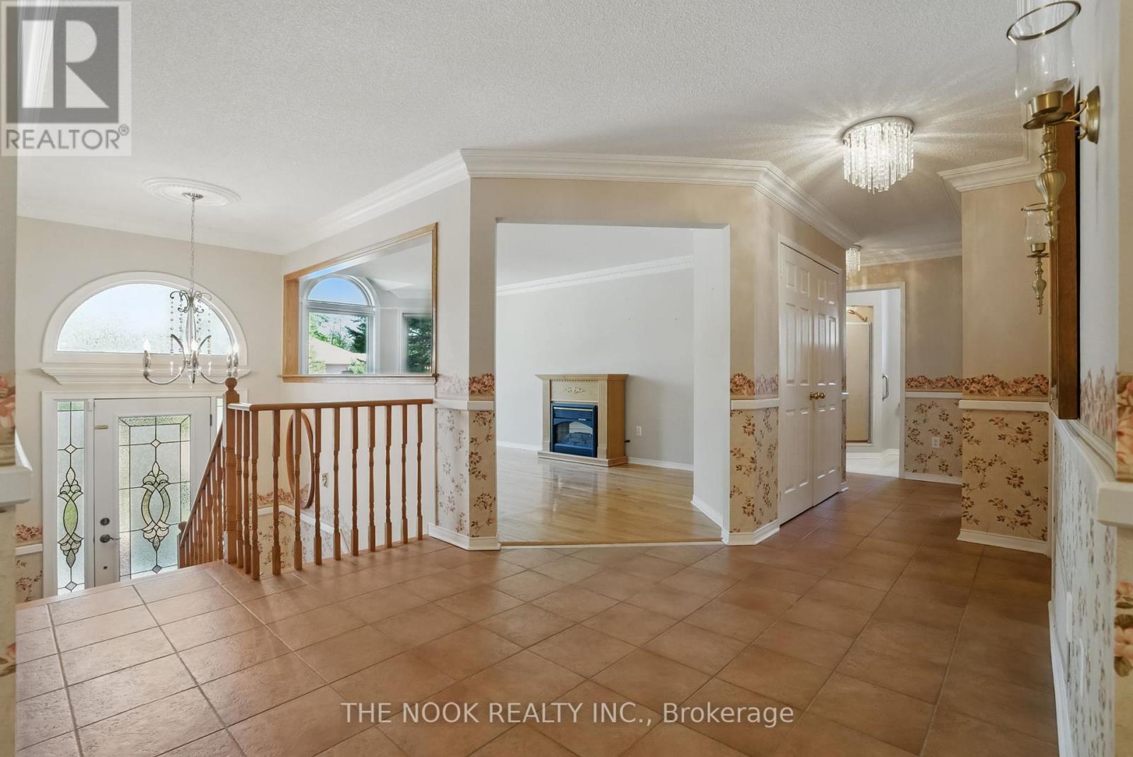 Property at 72 SILVER BIRCH AVENUE image 2