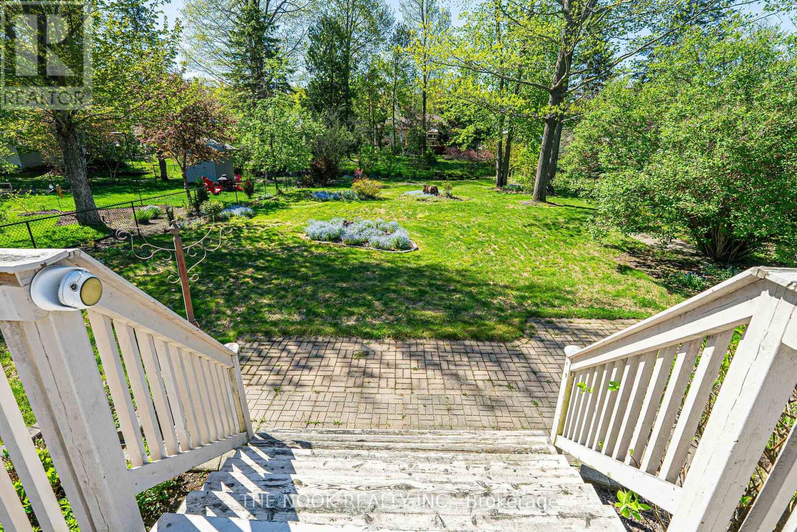 72 Silver Birch Avenue, Wasaga Beach, Ontario  L9Z 1M2 - Photo 46 - S12161291