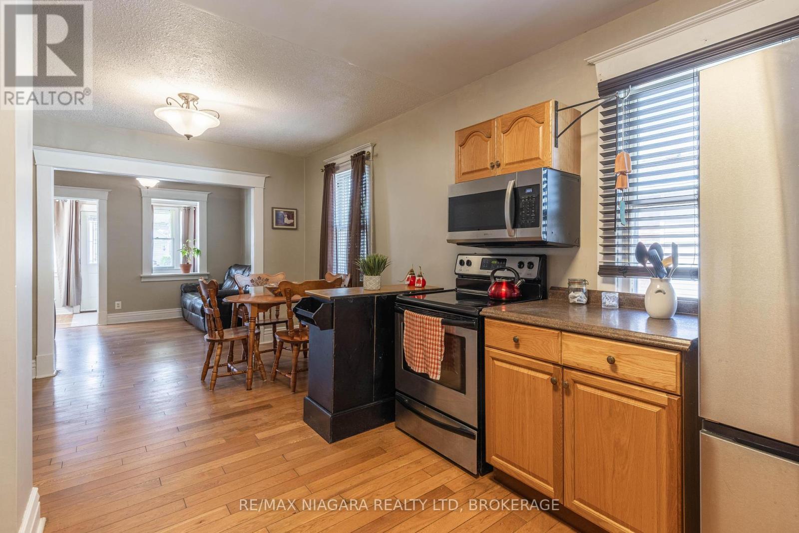 6405 Culp Street, Niagara Falls, Ontario  L2G 2C2 - Photo 13 - X12161320