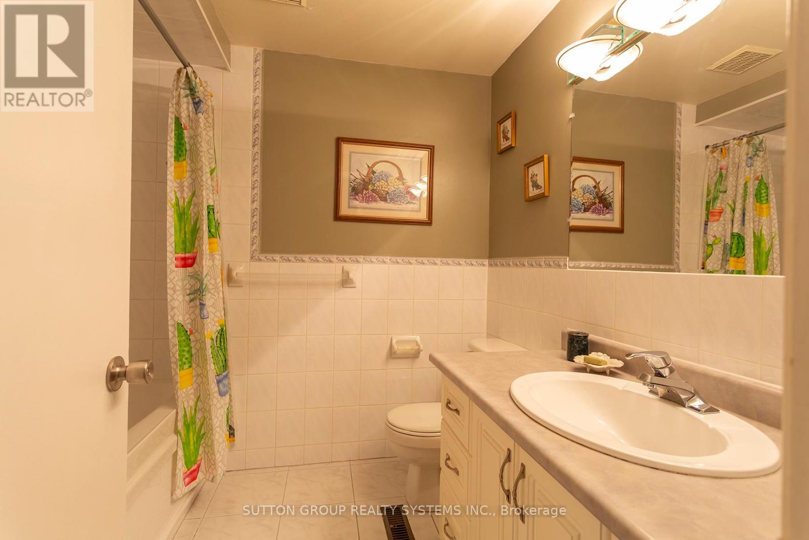 56 Millsborough Crescent, Toronto, Ontario  M9C 5E8 - Photo 11 - W12157280