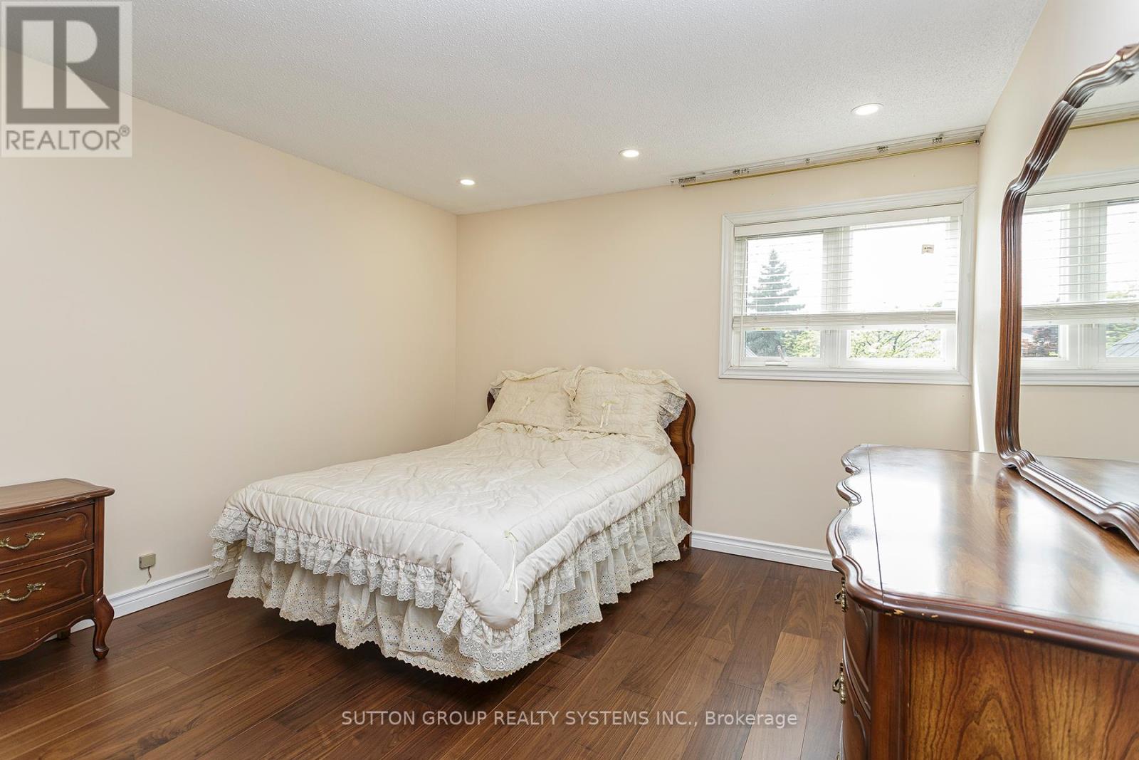 56 Millsborough Crescent, Toronto, Ontario  M9C 5E8 - Photo 13 - W12157280