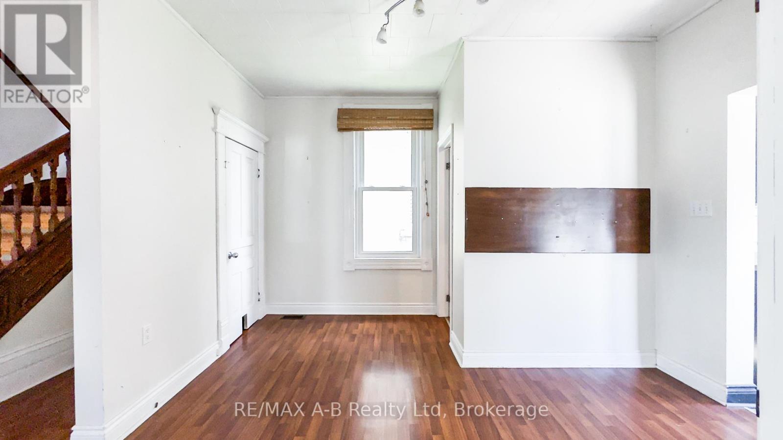 193 Water Street S, St. Marys, Ontario  N4X 1A6 - Photo 8 - X12161292