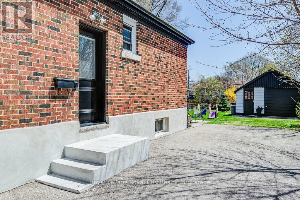 106 Mercer Street, Guelph, Ontario  N1H 2E8 - Photo 26 - X12161299