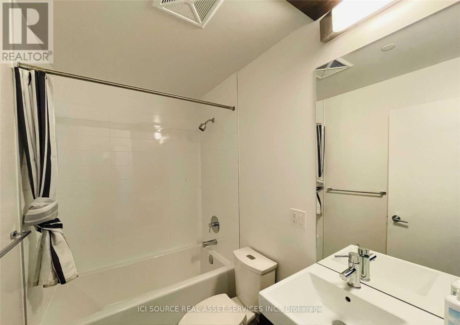 1506 - 62 Forest Manor Road, Toronto, Ontario  M2J 0B6 - Photo 4 - C12161307