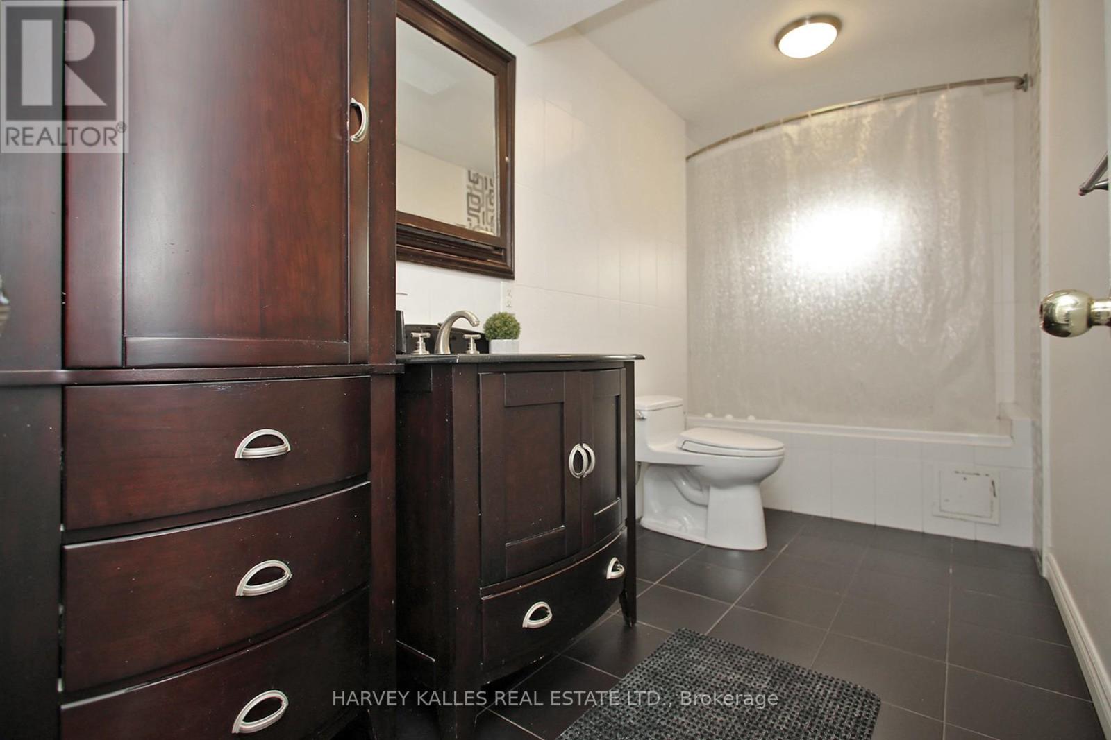 16 Wedgeport Place, Toronto (Willowdale East), Ontario  M2N 4B4 - Photo 34 - C12161309
