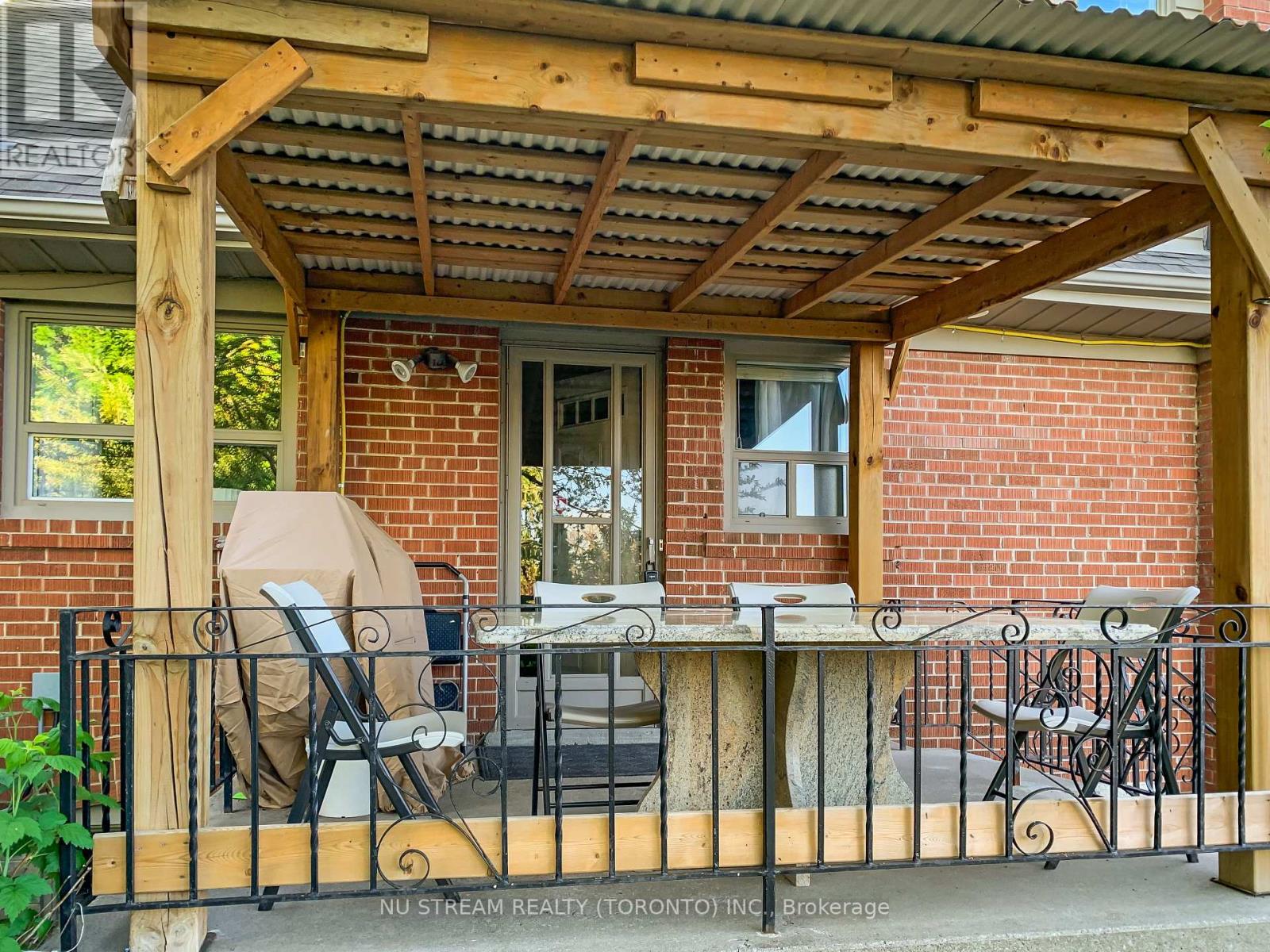 51 Grattan Street, Toronto (Weston), Ontario  M9N 3J6 - Photo 34 - W12101118