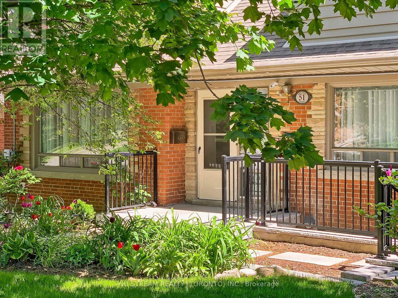 51 Grattan Street, Toronto (Weston), Ontario  M9N 3J6 - Photo 29 - W12101118