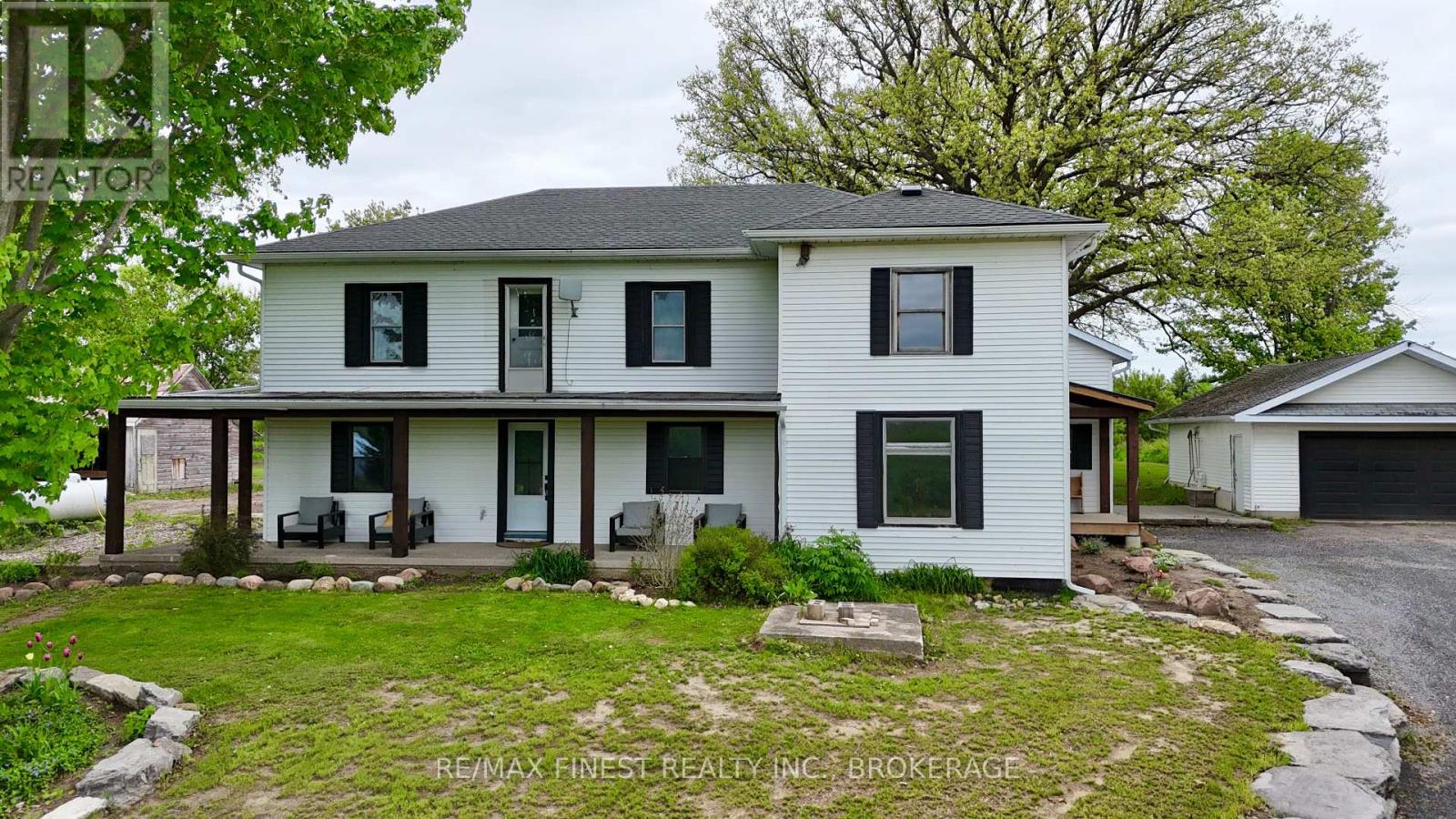 Property at 1139 MAPLE ROAD image 2
