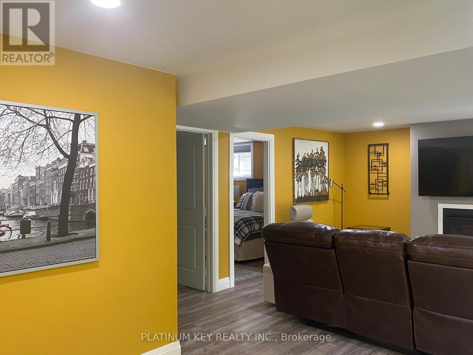 2119 Lockwood Crescent, Strathroy-Caradoc, Ontario  N0L 1W0 - Photo 32 - X12159752
