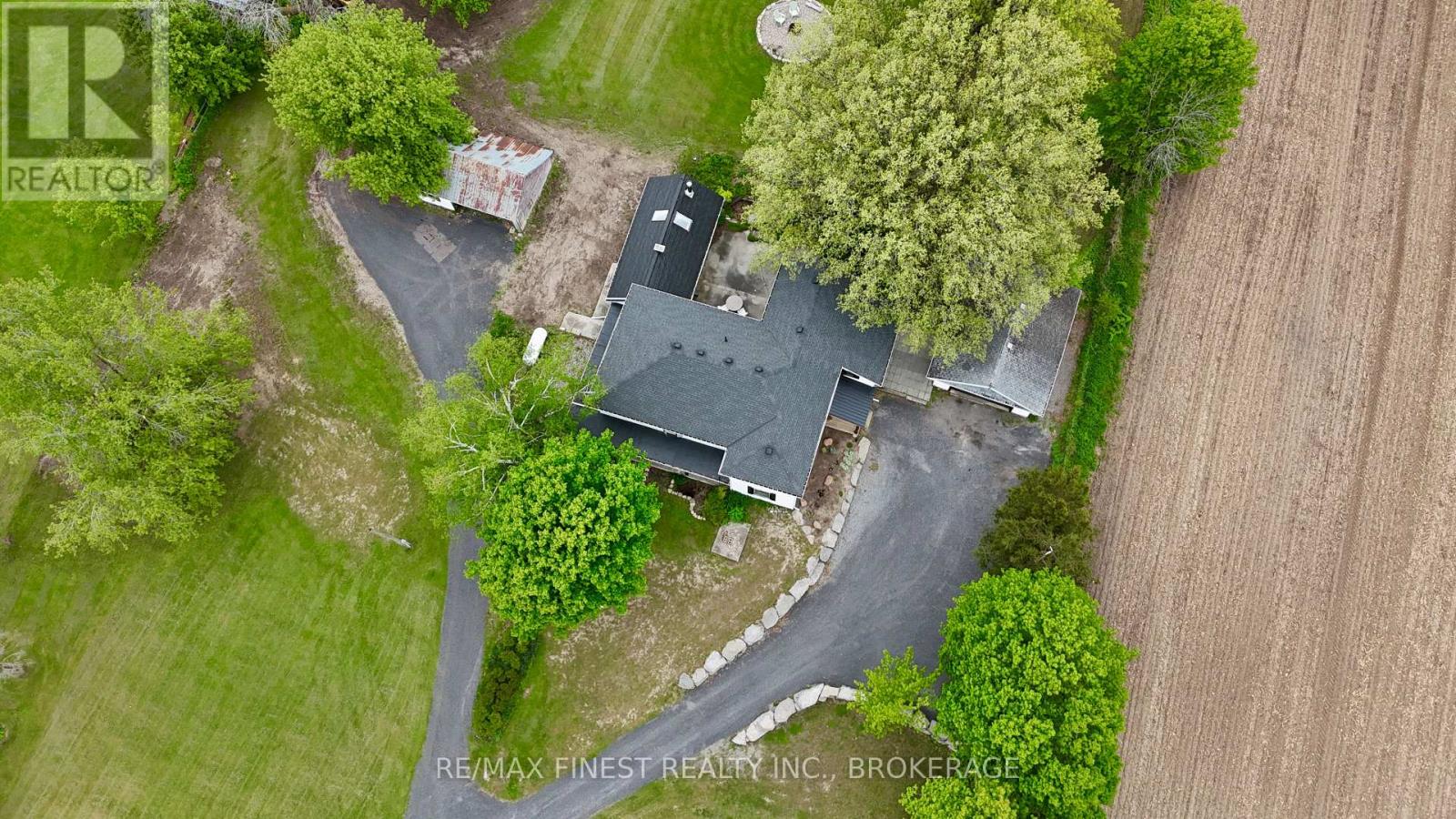 Property at 1139 MAPLE ROAD image 4