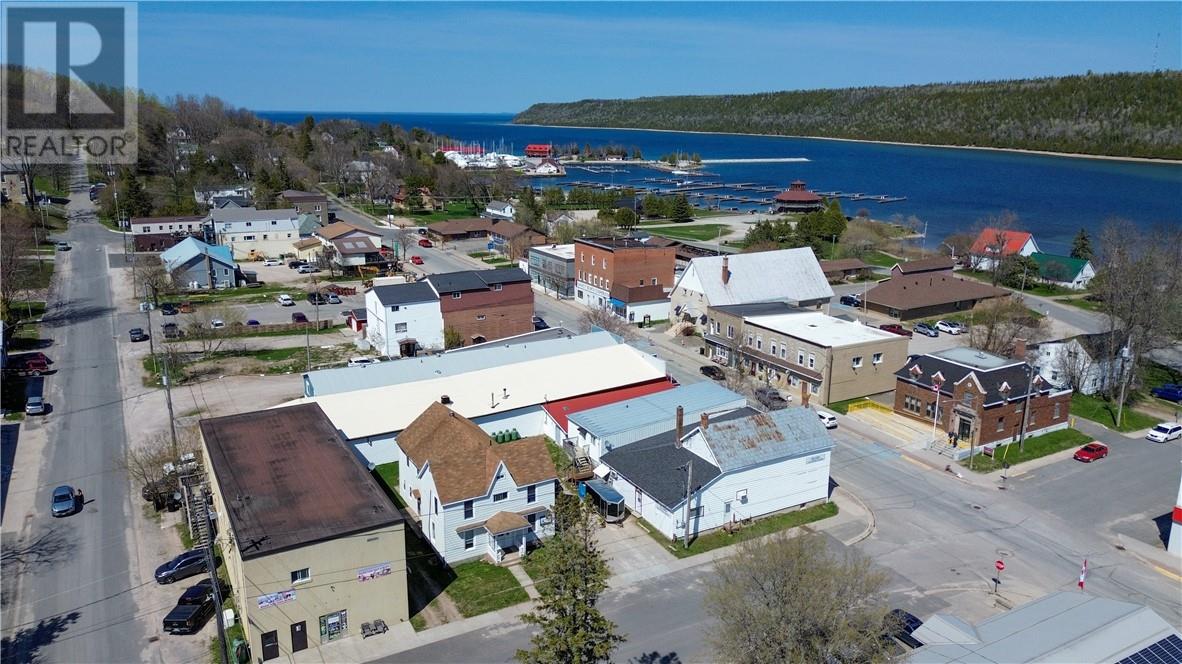 4 Eleanor Street, Manitoulin Island, Ontario  P0P 1H0 - Photo 2 - 2122374