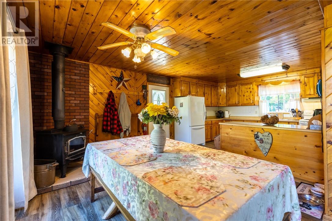 75 Holmes Street, Manitoulin Island, Ontario  P0P 2B0 - Photo 11 - 2122327