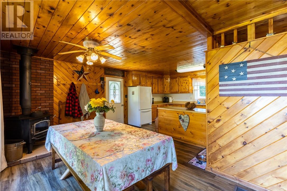 75 Holmes Street, Manitoulin Island, Ontario  P0P 2B0 - Photo 12 - 2122327