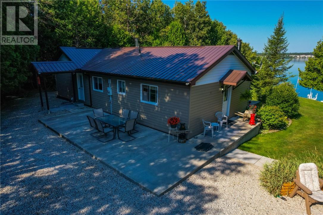 75 Holmes Street, Manitoulin Island, Ontario  P0P 2B0 - Photo 2 - 2122327