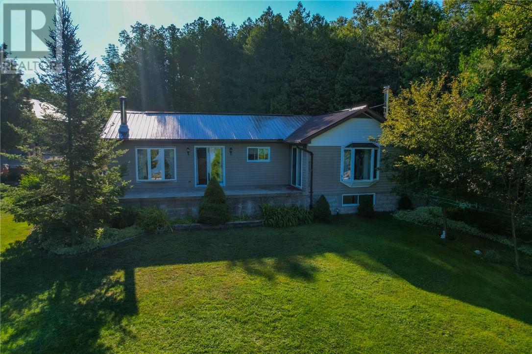 75 Holmes Street, Manitoulin Island, Ontario  P0P 2B0 - Photo 35 - 2122327