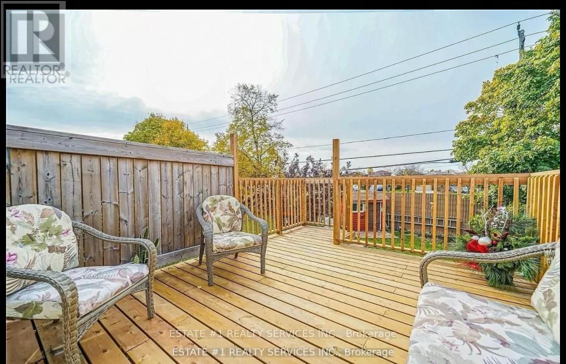 84 Simmons Boulevard, Brampton, Ontario  L6V 3V6 - Photo 13 - W12160984