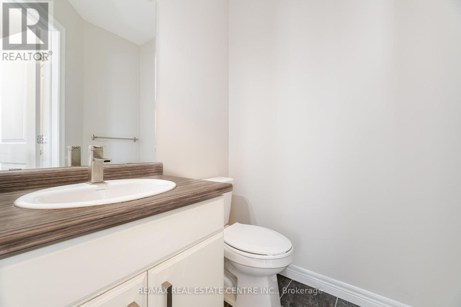 221 Westbank Trail, Hamilton, Ontario  L8J 0H4 - Photo 26 - X12161306