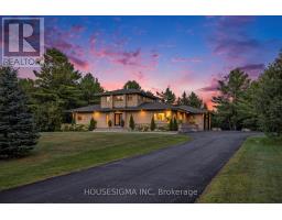 7 CANADIAN DRIVE, Ottawa, Ontario