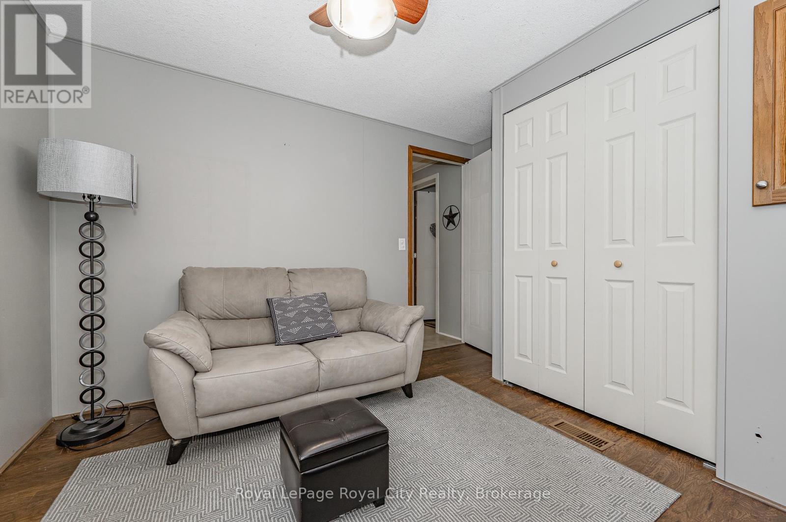 40 Bullfrog Drive, Puslinch, Ontario  N0B 2J0 - Photo 18 - X12126067