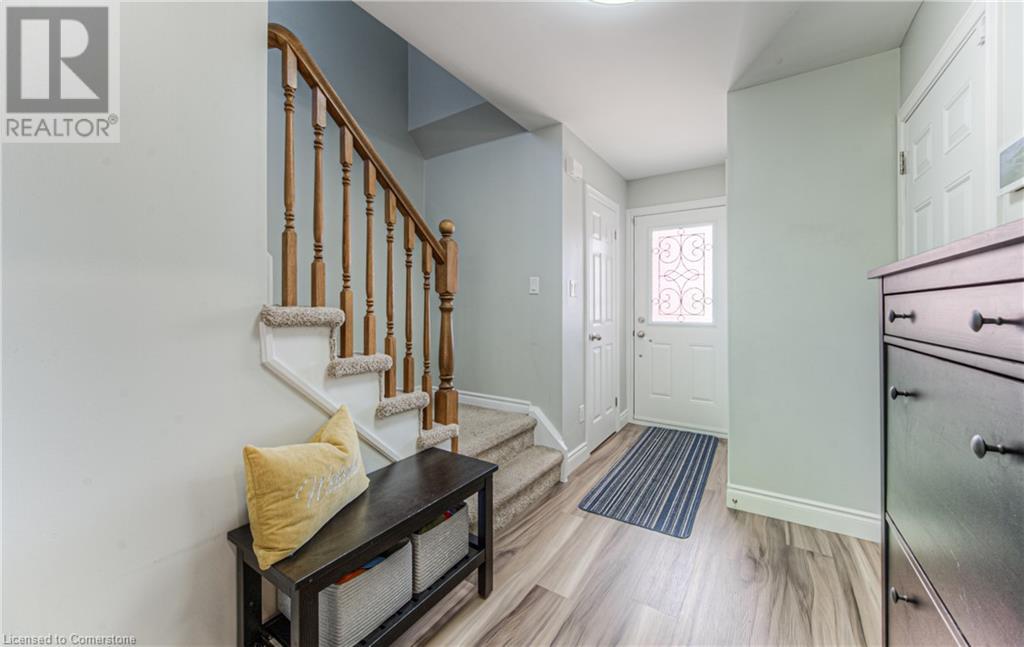 389 Westmeadow Drive, Kitchener, Ontario  N2N 3K8 - Photo 6 - 40730737