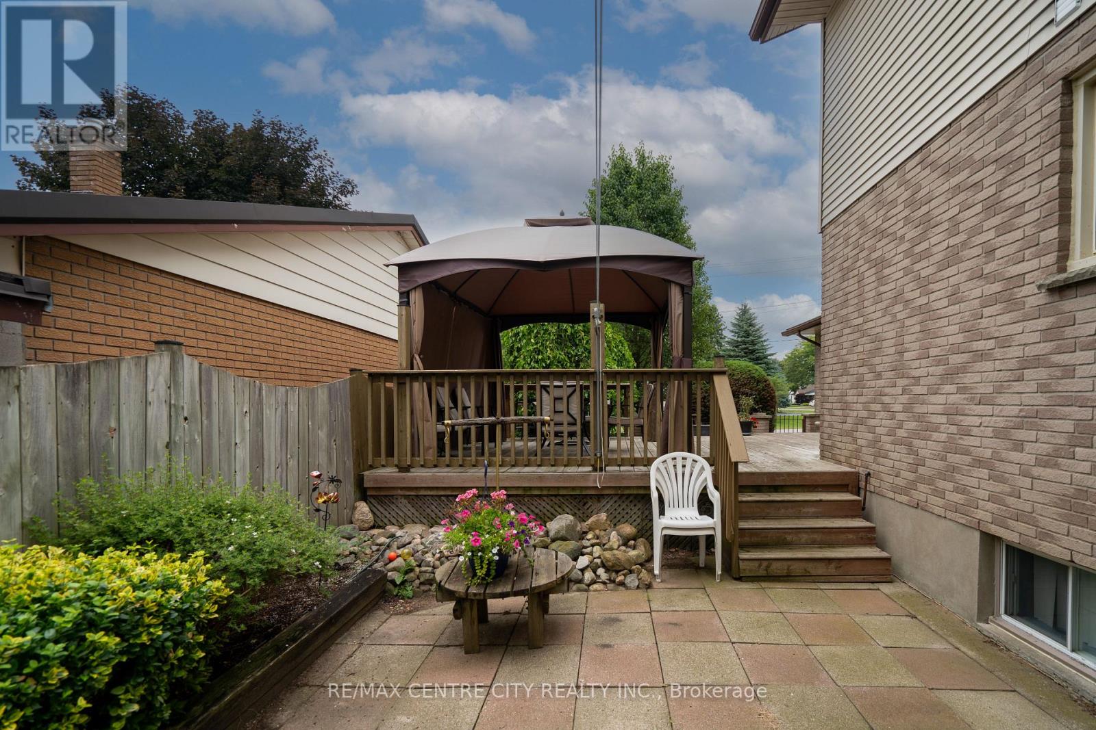 410 Beattie Street, Strathroy-Caradoc, Ontario  N7G 2X6 - Photo 34 - X12161355