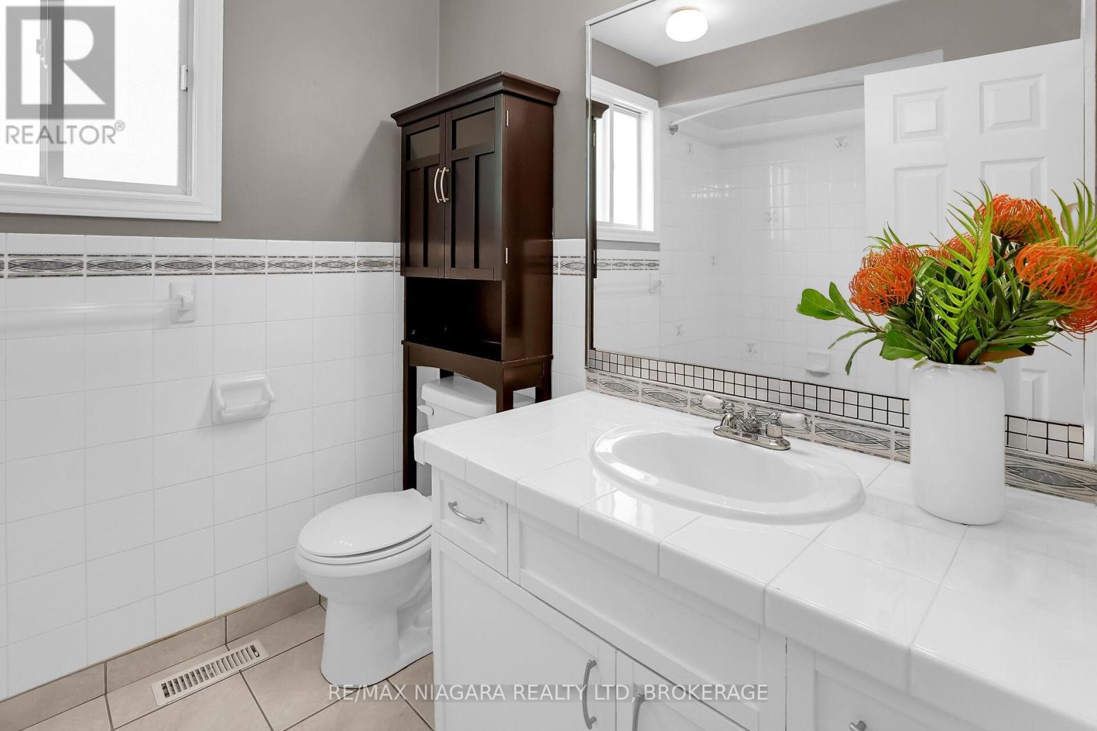 5993 Crimson Drive, Niagara Falls (Oldfield), Ontario  L2G 7T2 - Photo 28 - X12161382