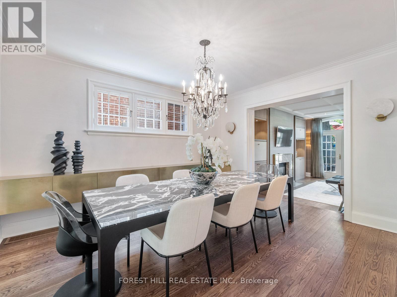 204 Glen Cedar Road, Toronto, Ontario  M6C 3H1 - Photo 8 - C12161387