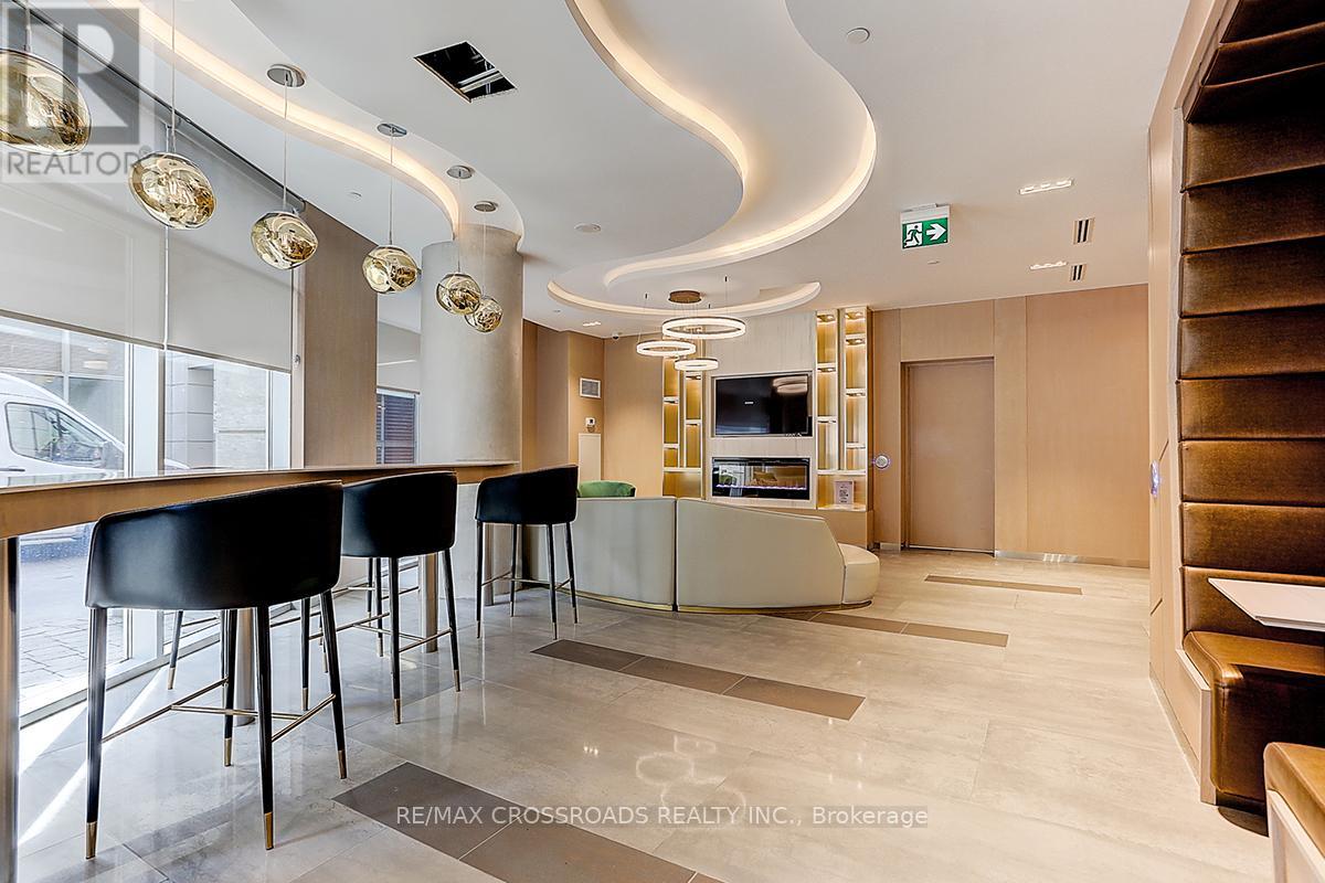 1305 - 21 Carlton Street, Toronto, Ontario  M5B 1L3 - Photo 5 - C12161408