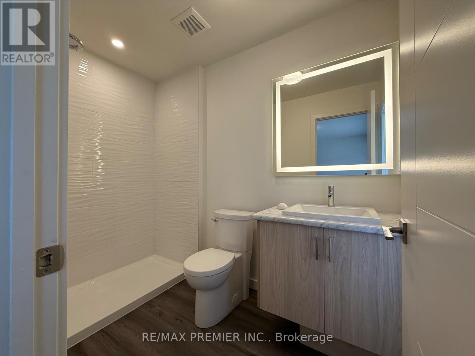 22 Rainwater Lane, Barrie, Ontario  L4N 9J6 - Photo 12 - S12161349