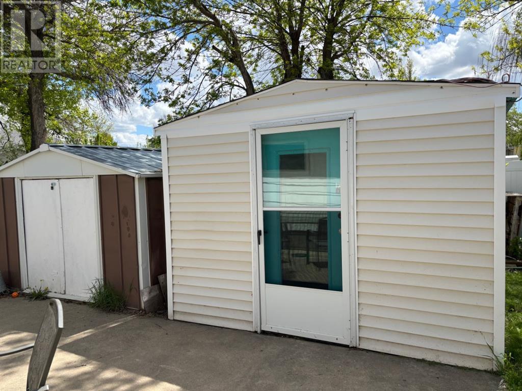 34 W 1 Ave N, Magrath, Alberta  T0K 1J0 - Photo 35 - A2222931