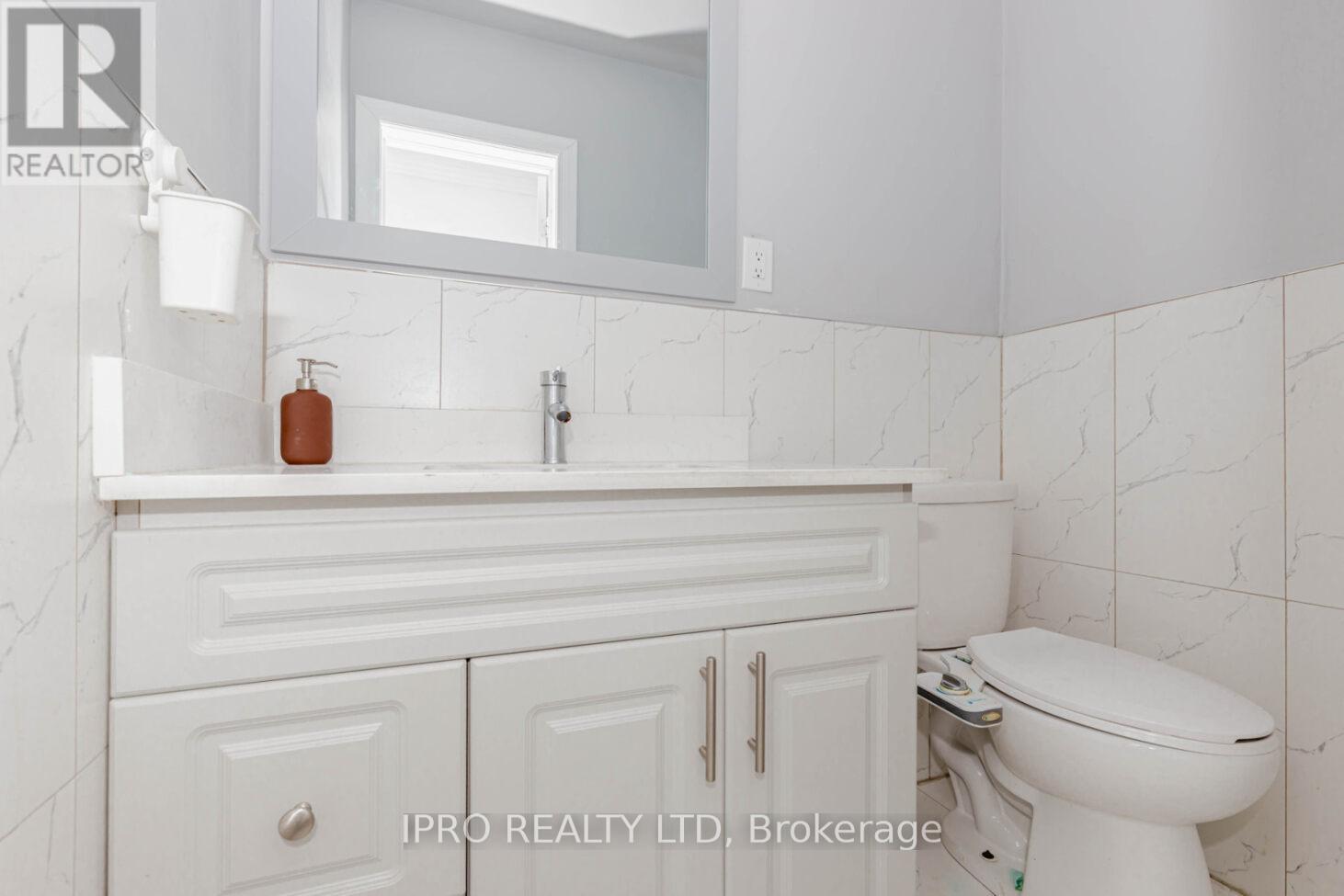 3299 Etude Drive, Mississauga, Ontario  L4T 1S9 - Photo 21 - W12161352