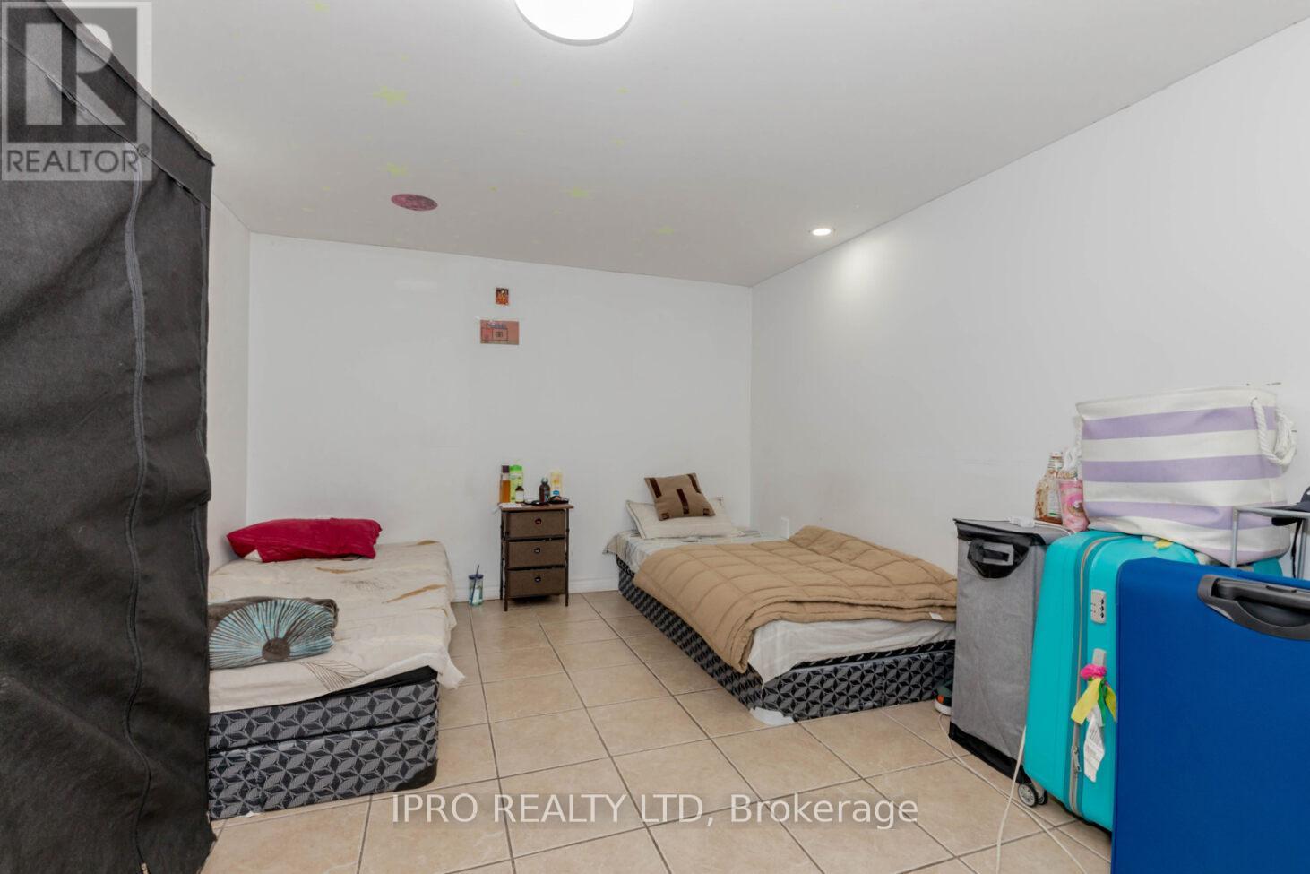 3299 Etude Drive, Mississauga, Ontario  L4T 1S9 - Photo 30 - W12161352