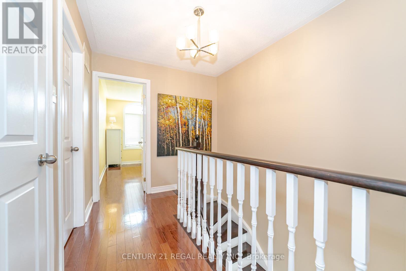 27 Katrina Court, Toronto, Ontario  M6L 3G3 - Photo 30 - W12161376
