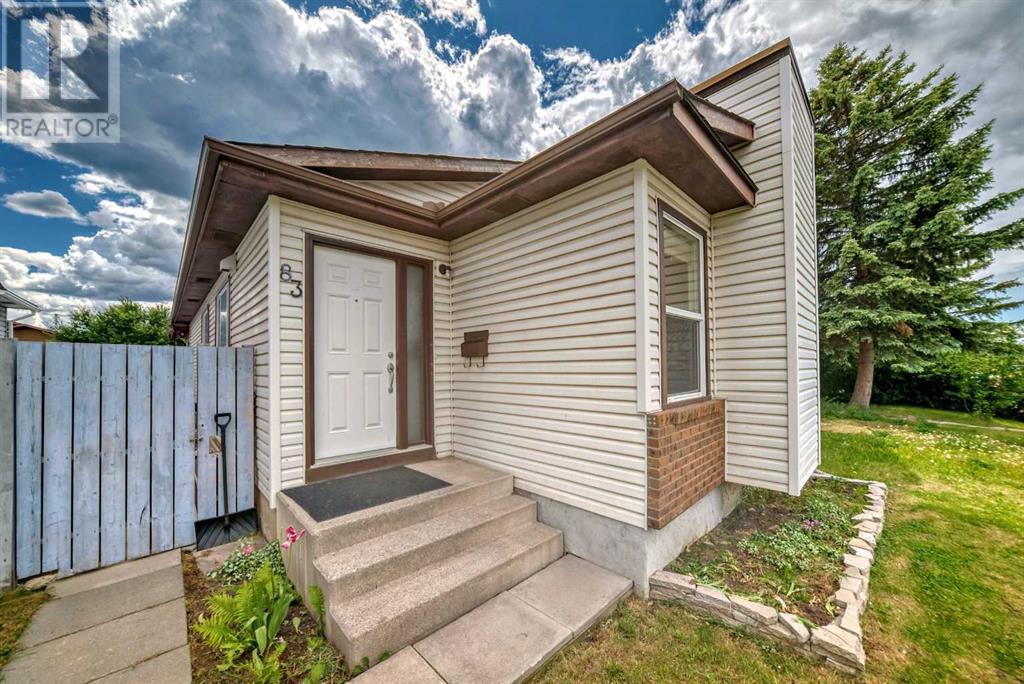 Property at 83 Whitworth Way NE image 2