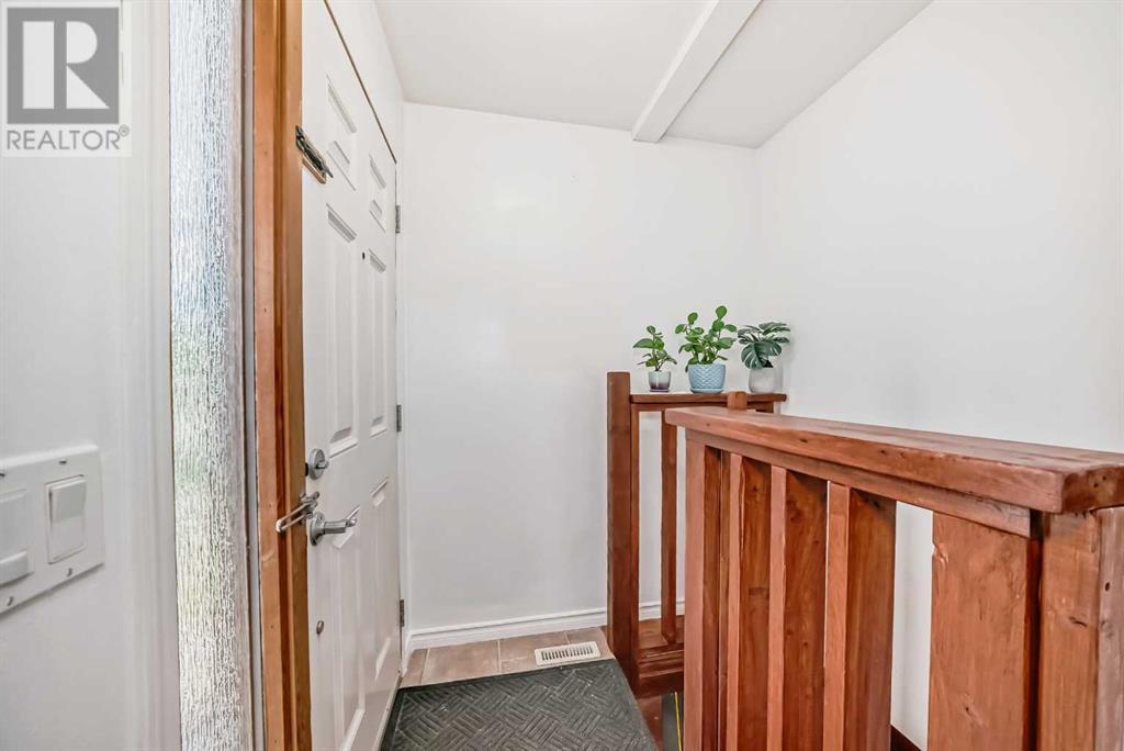 Property at 83 Whitworth Way NE image 4