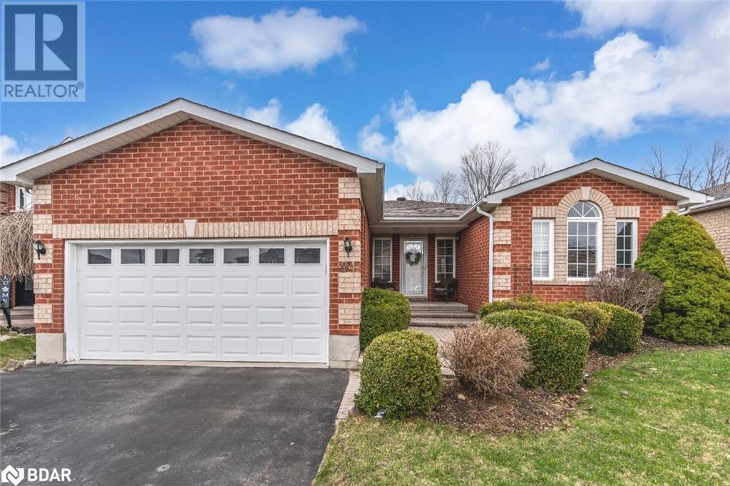 94 CROMPTON Drive, Barrie, Ontario