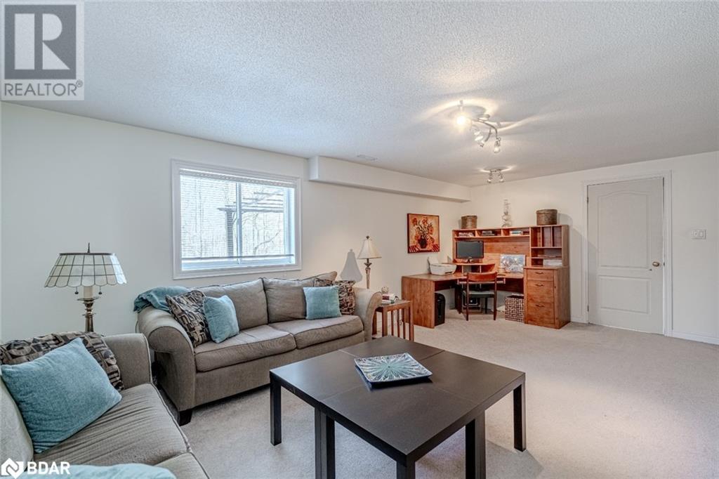 94 Crompton Drive, Barrie, Ontario  L4M 6P1 - Photo 14 - 40730765