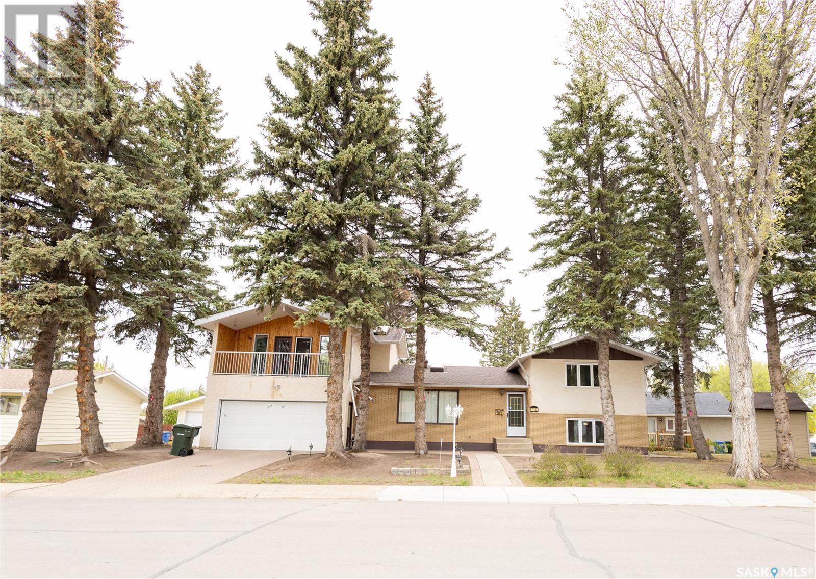 710 Cuelenaere STREET, Prince Albert, Saskatchewan