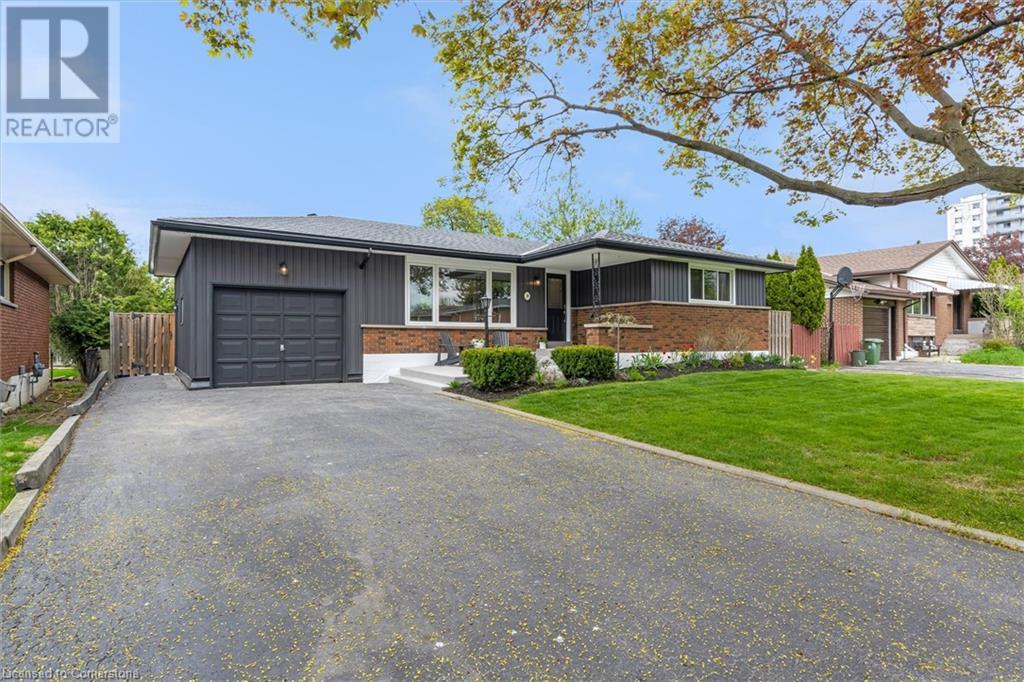14 Carousel Avenue, Hamilton, Ontario  L9A 4L5 - Photo 2 - 40729088