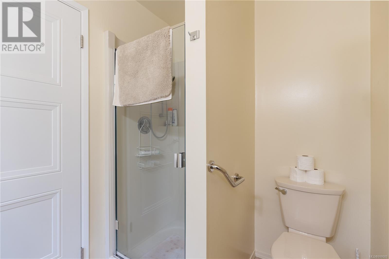 4431 Emily Carr Dr, Saanich, British Columbia  V8X 4M2 - Photo 28 - 999505