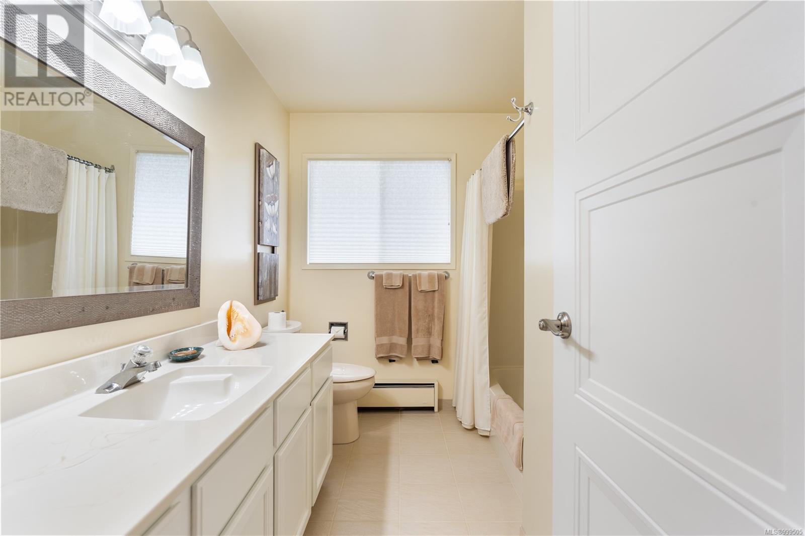 4431 Emily Carr Dr, Saanich, British Columbia  V8X 4M2 - Photo 30 - 999505