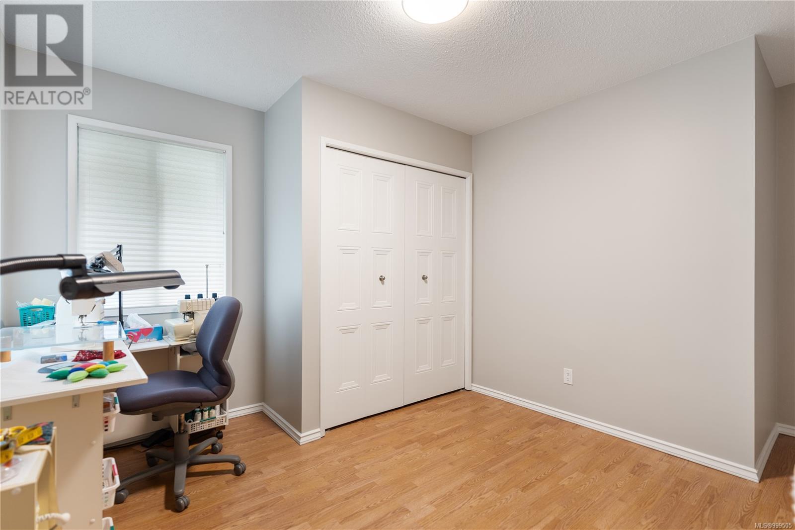 4431 Emily Carr Dr, Saanich, British Columbia  V8X 4M2 - Photo 33 - 999505