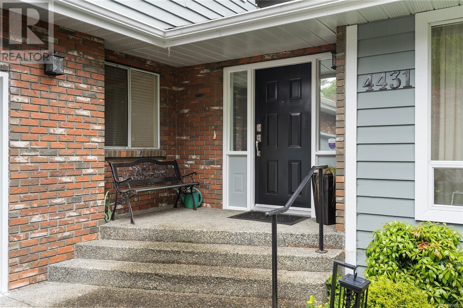 4431 Emily Carr Dr, Saanich, British Columbia  V8X 4M2 - Photo 39 - 999505