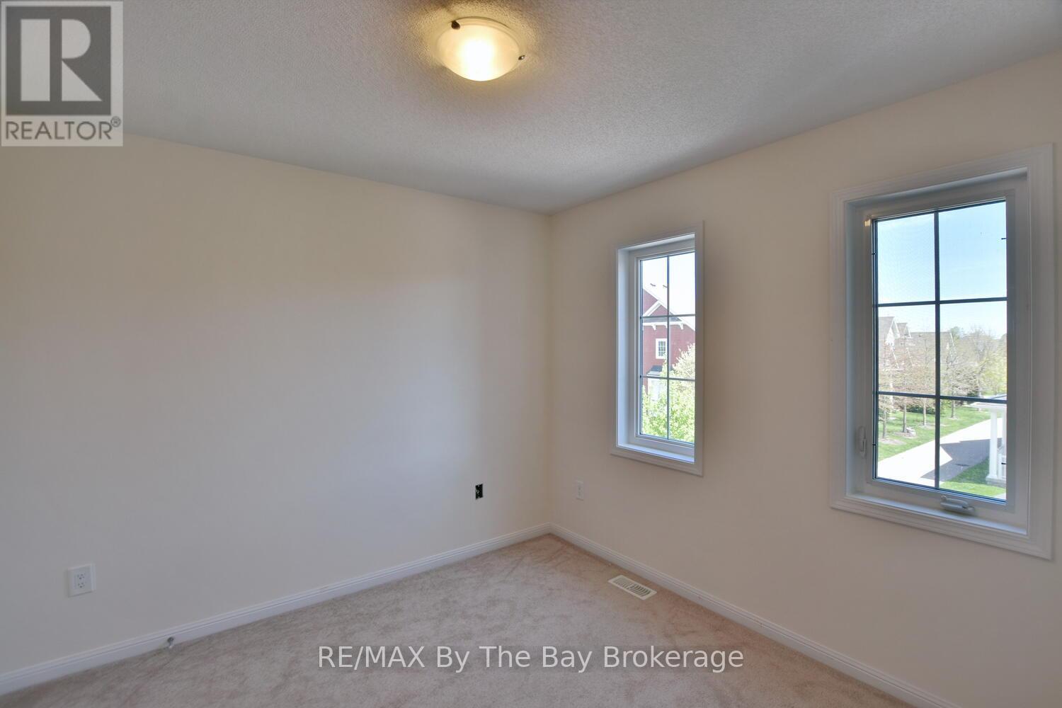 13 Berkshire Avenue, Wasaga Beach, Ontario  L9Z 0G3 - Photo 38 - S12161372