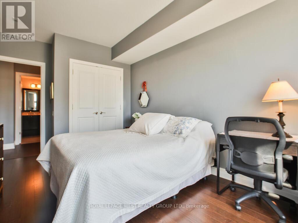401 - 9 Burnhamthorpe Crescent, Toronto (Islington-City Centre West), Ontario  M9A 0A6 - Photo 12 - W12158966
