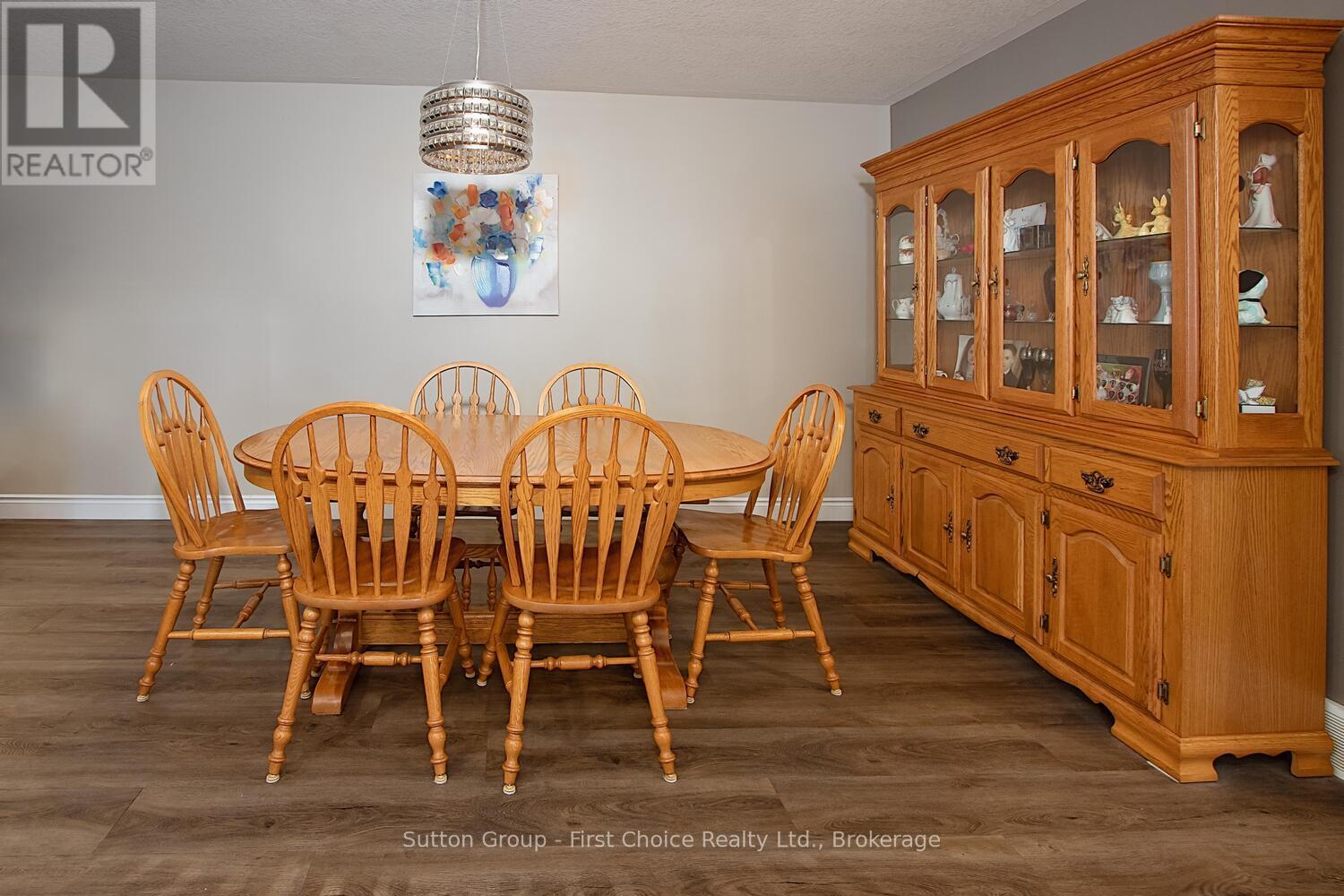 595 Hibernia Street, Stratford, Ontario  N5A 7R6 - Photo 18 - X12161383