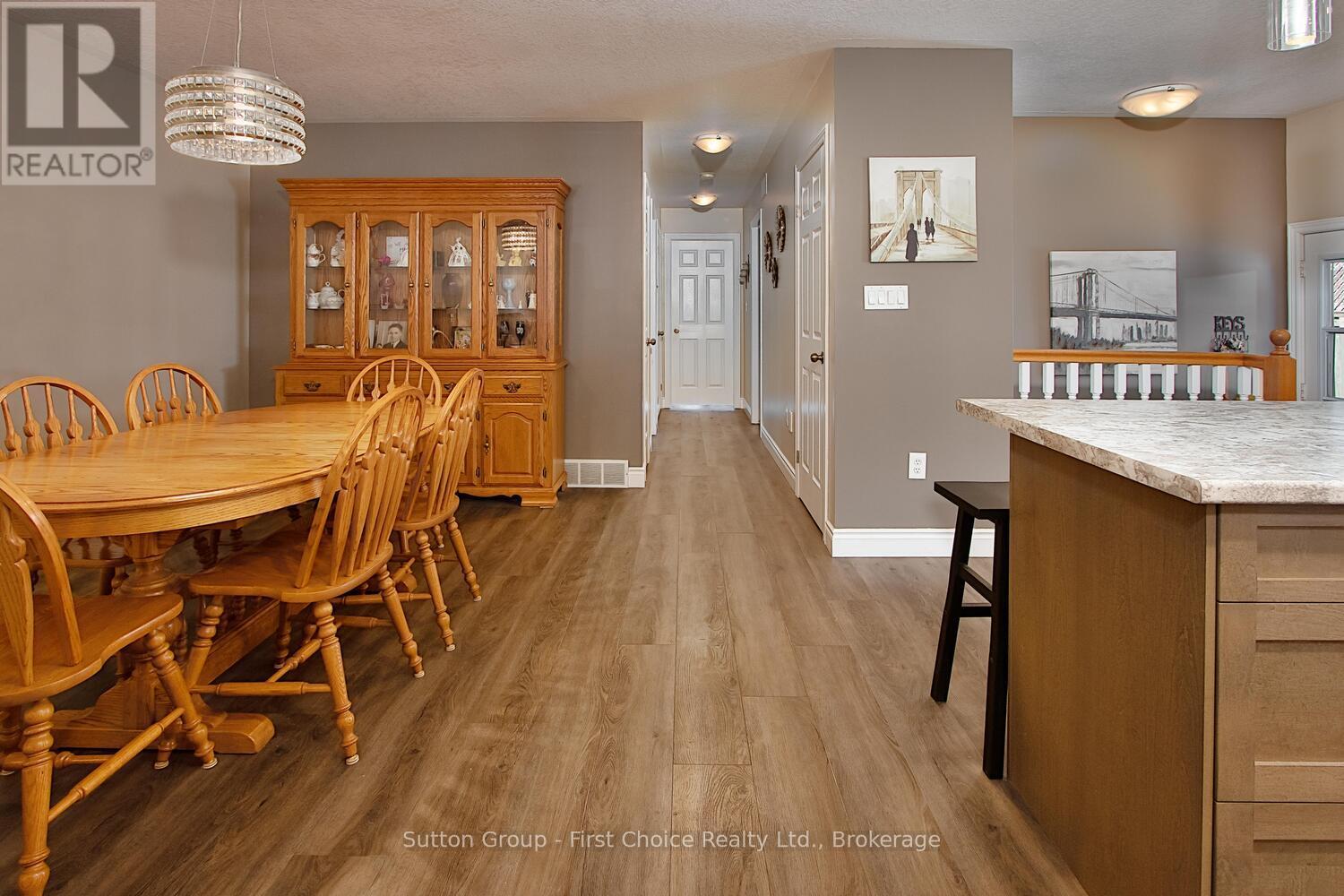 595 Hibernia Street, Stratford, Ontario  N5A 7R6 - Photo 20 - X12161383